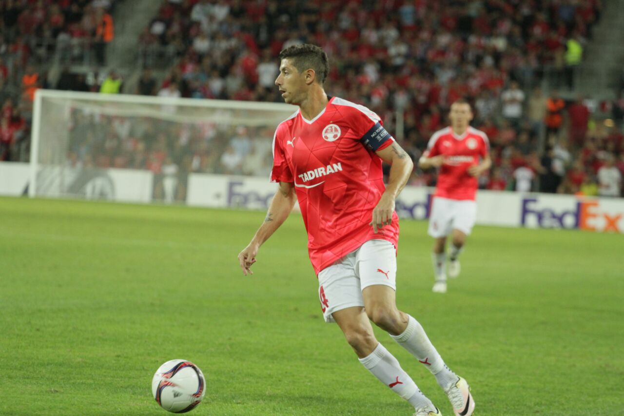 מליקסון יחזור מפציעה וירענן את המגרש (צילום: בן בודה)